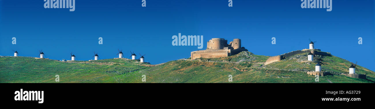 Les MOULINS À VENT CONSUEGRA TOLÈDE ESPAGNE PROVINCE Banque D'Images