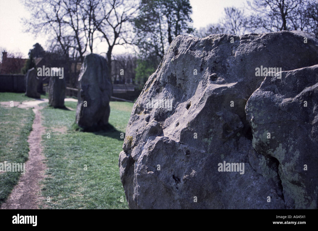 Stone Henge stone circle détail, l'un des plus grands monuments néolithiques en Europe datant de 5000 avant J.-C., Village d'Avebury, Wiltshire. Banque D'Images