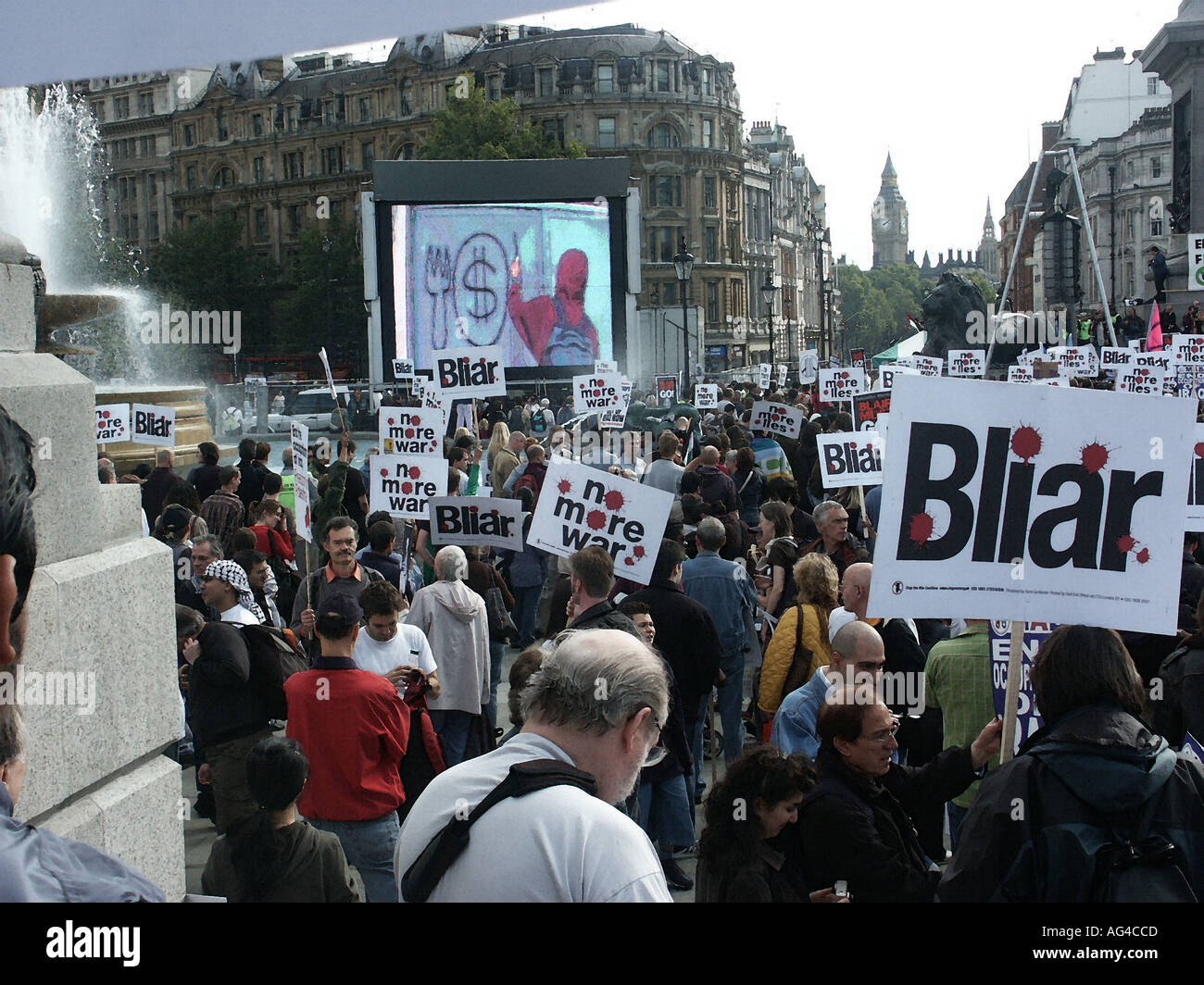 Manifestation anti guerre Trafalgar Square London 2003 Banque D'Images