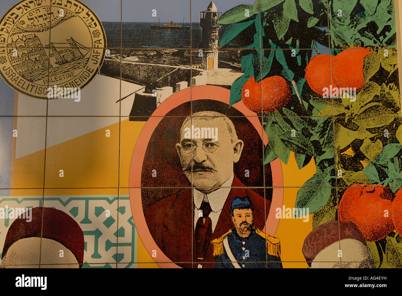 Détail mural de l'artiste David Tartakover dans la cour du Centre Suzanne Dellal pour la danse et le théâtre dans le quartier de Neve Tzedek tel Aviv Israël Banque D'Images