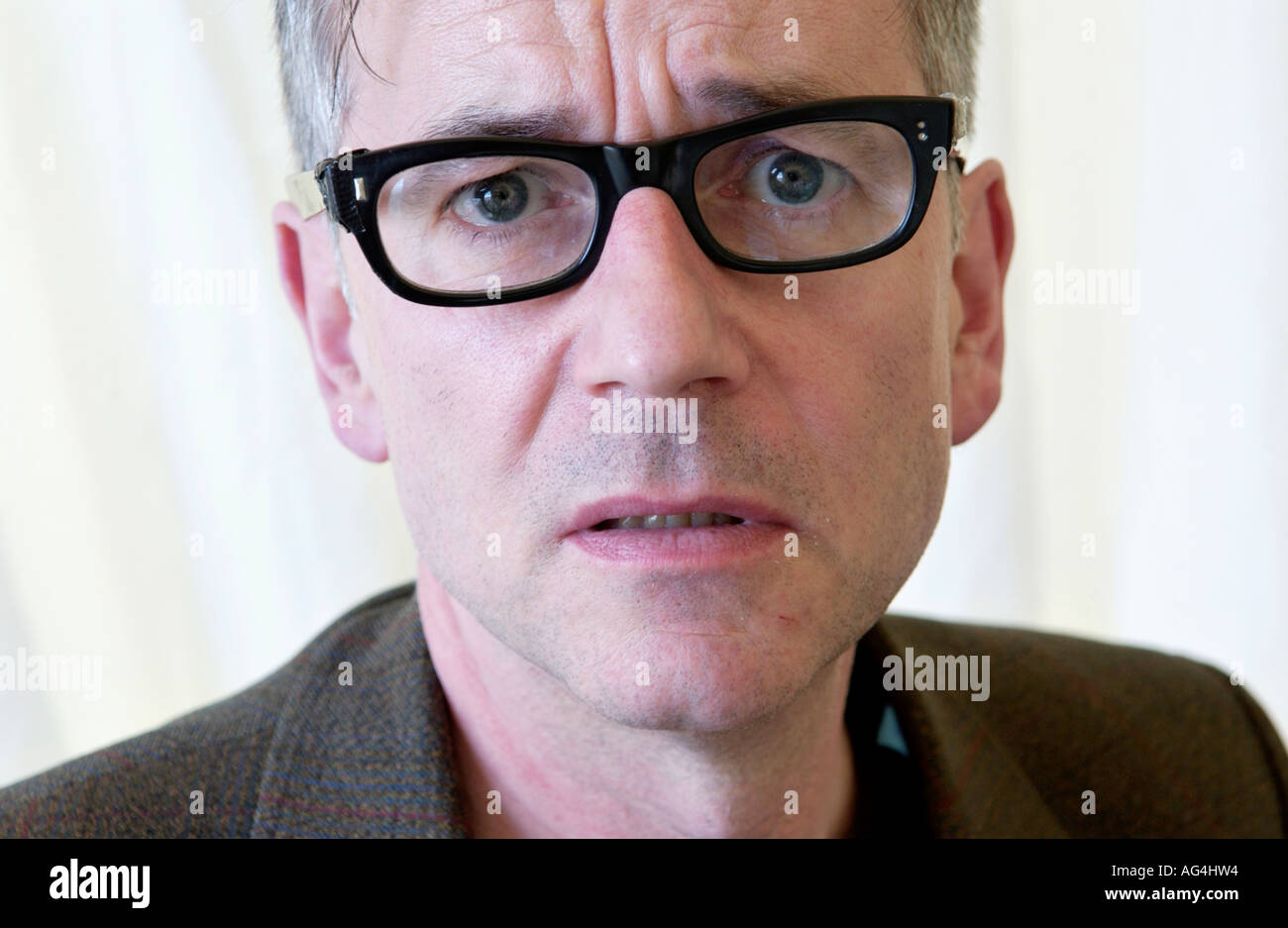 La stand up comedian et écrivain John Hegley au Guardian Hay Festival 2006 Hay-on-Wye Powys Pays de Galles UK UE Banque D'Images