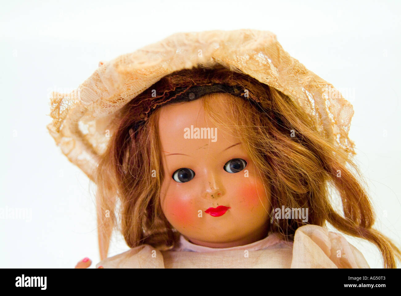 Une antique 1930 poupée avec de vrais cheveux Banque D'Images