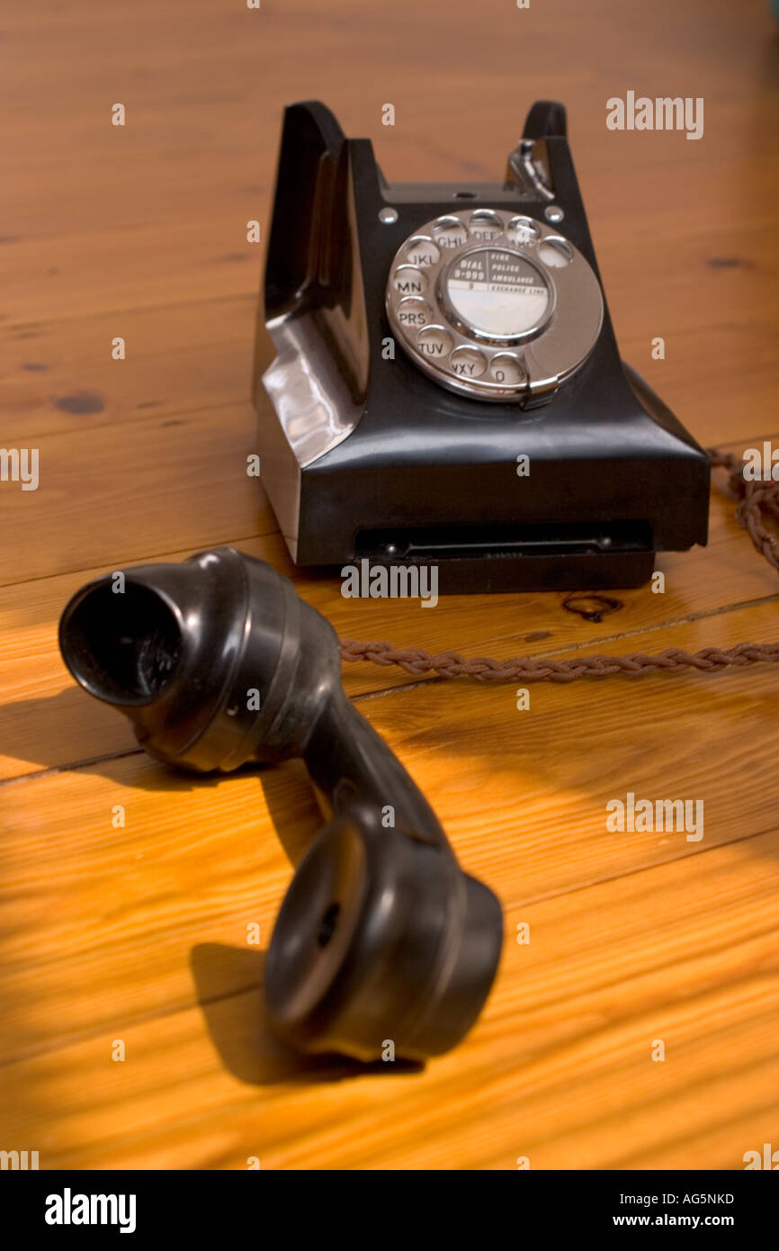 Old vintage téléphone bakélite avec dialer spin Banque D'Images