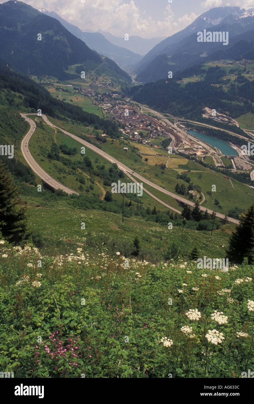 AJ15853, Suisse, Tessin, Airolo, Val Leventina, route du Col du Saint-Gothard, Alpes Banque D'Images