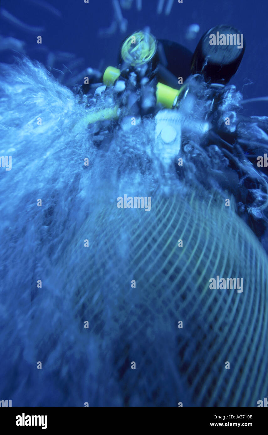 Retour et une bouteille d'un plongeur Banque D'Images