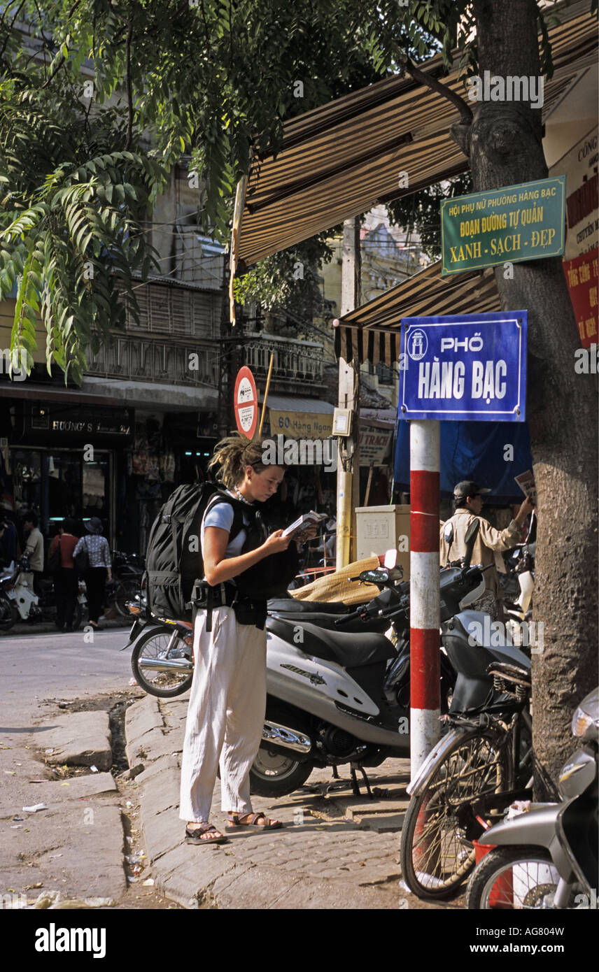 Tourisme à Hanoi Vietnam à feuille Banque D'Images