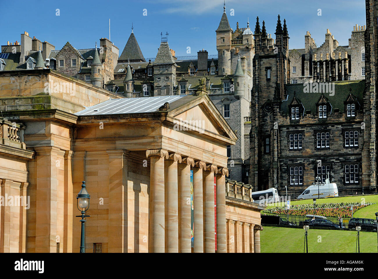 Bâtiments anciens et nouveaux à Edimbourg Ecosse Grande-Bretagne Banque D'Images