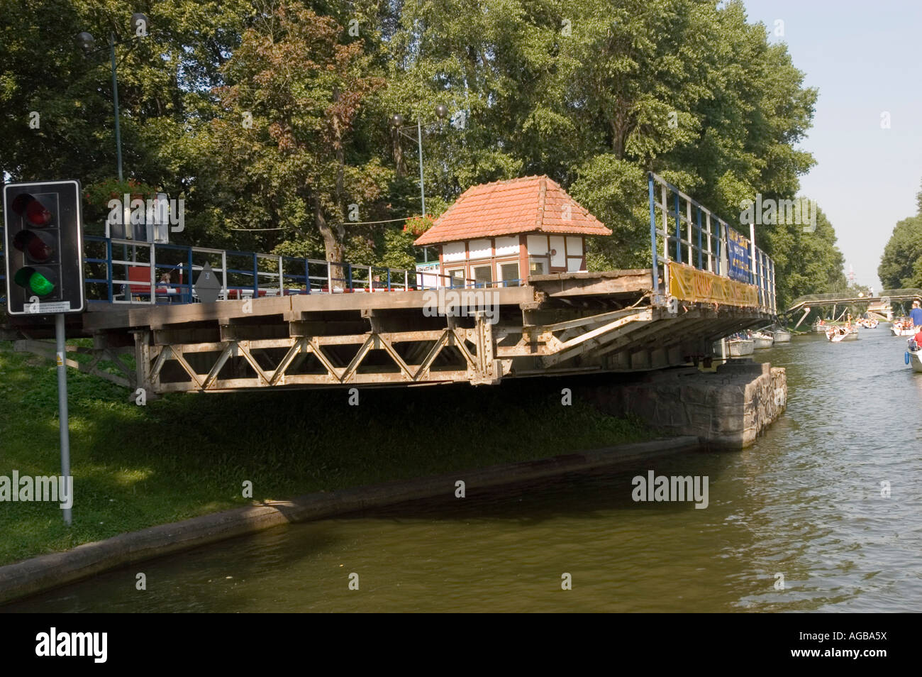 Pont tournant du canal d'eau Gizycko Pologne Banque D'Images