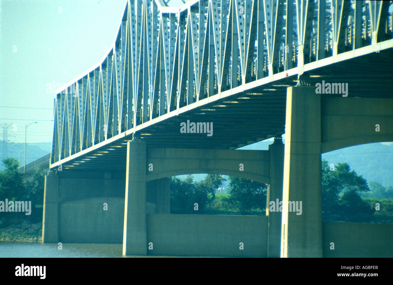 Travée du pont et prend en charge Banque D'Images