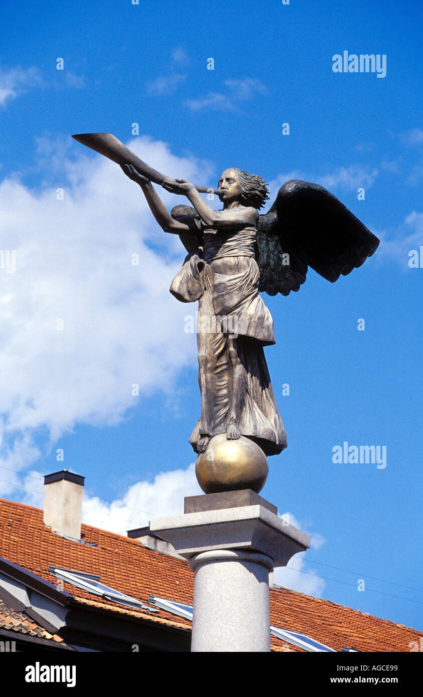 L'Ange statue à l'entrée de la république d'Uzupis bohème le coeur de Vilnius Banque D'Images
