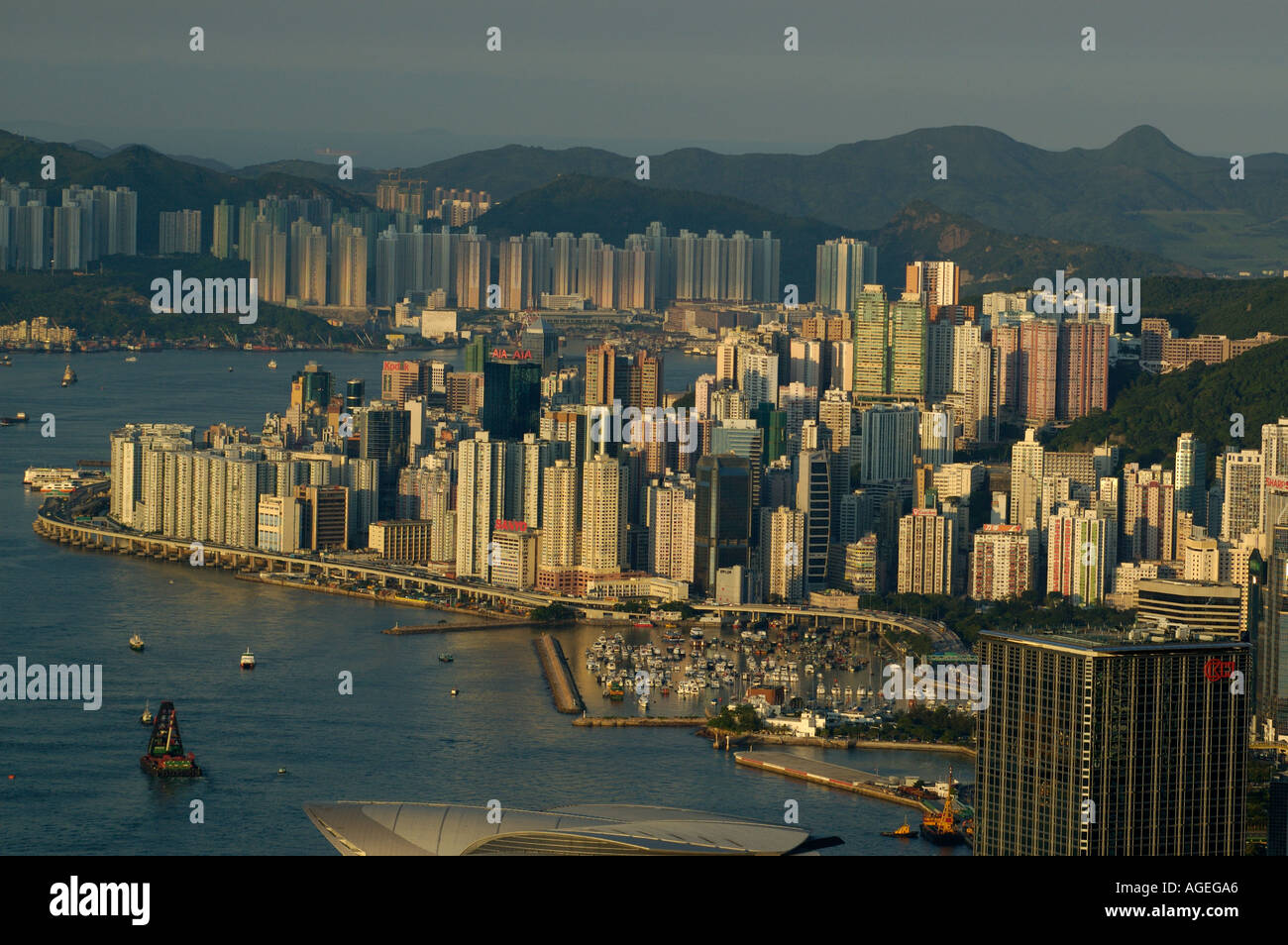 Chine Hong Kong Kowloon East et North point vu de la crête. Banque D'Images