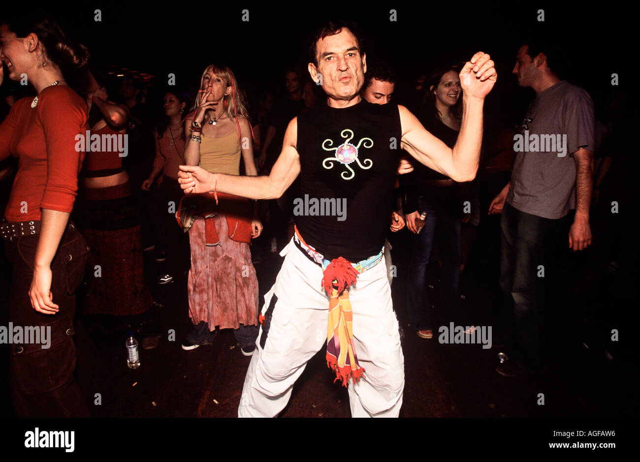 Old man dancing rave party Banque de photographies et d’images à haute ...