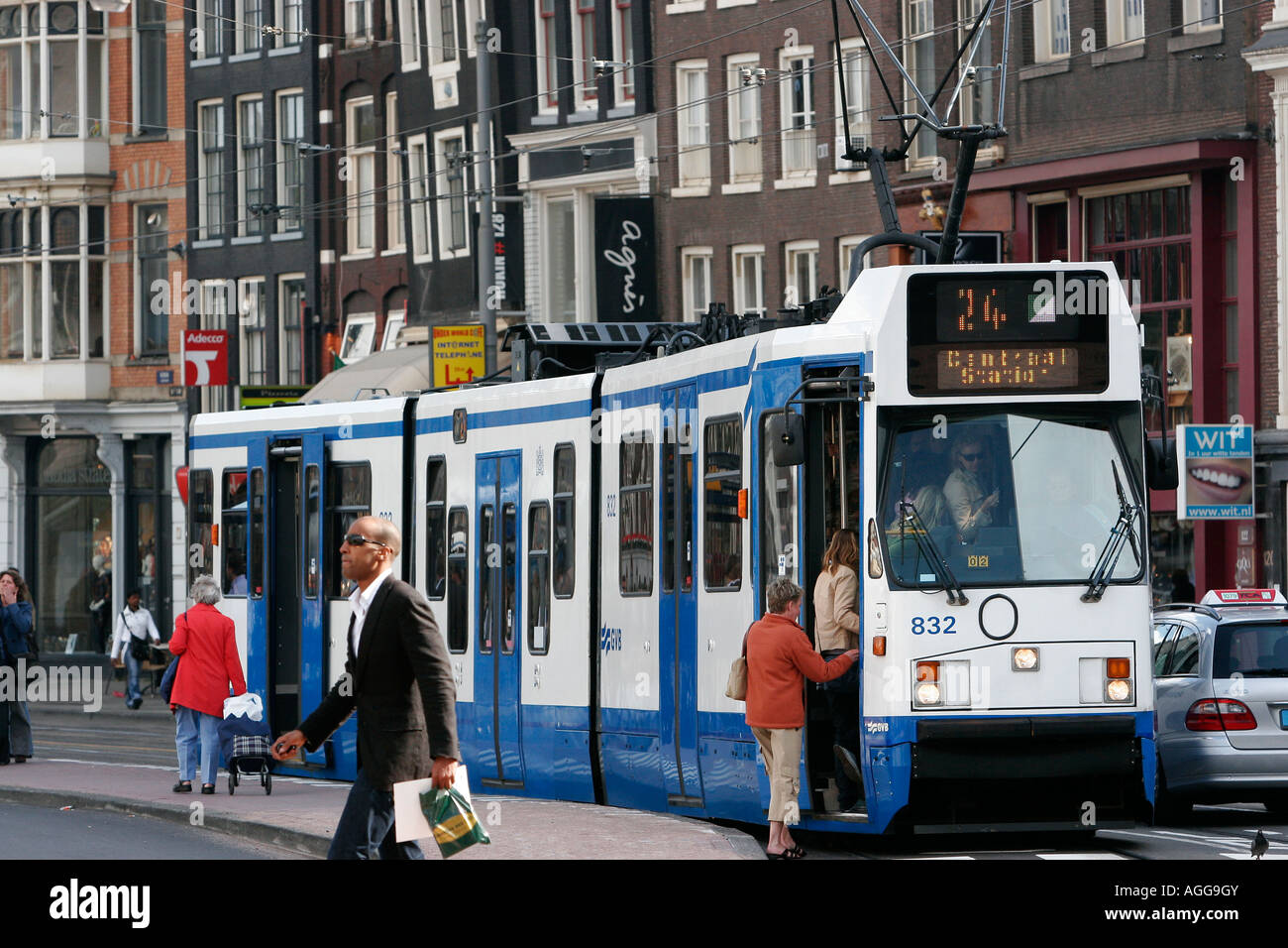 Le Tram Amsterdam Pays-Bas Banque D'Images