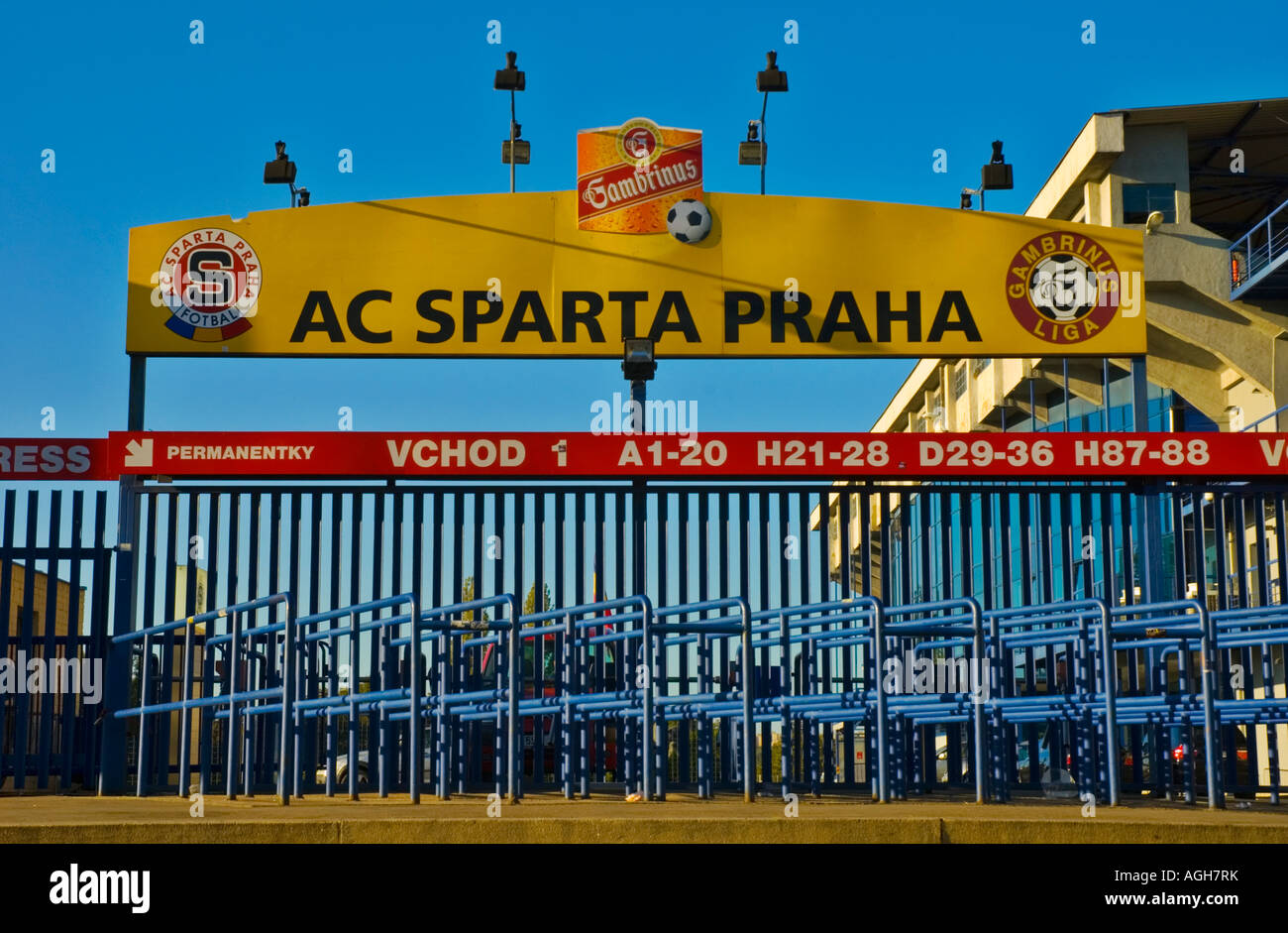 Portes de l'AC Sparta Praha stadium dans le district de Letna, dans le centre de Prague République Tchèque Banque D'Images