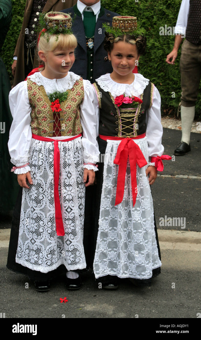 Costume allemand traditionnel new arrivals