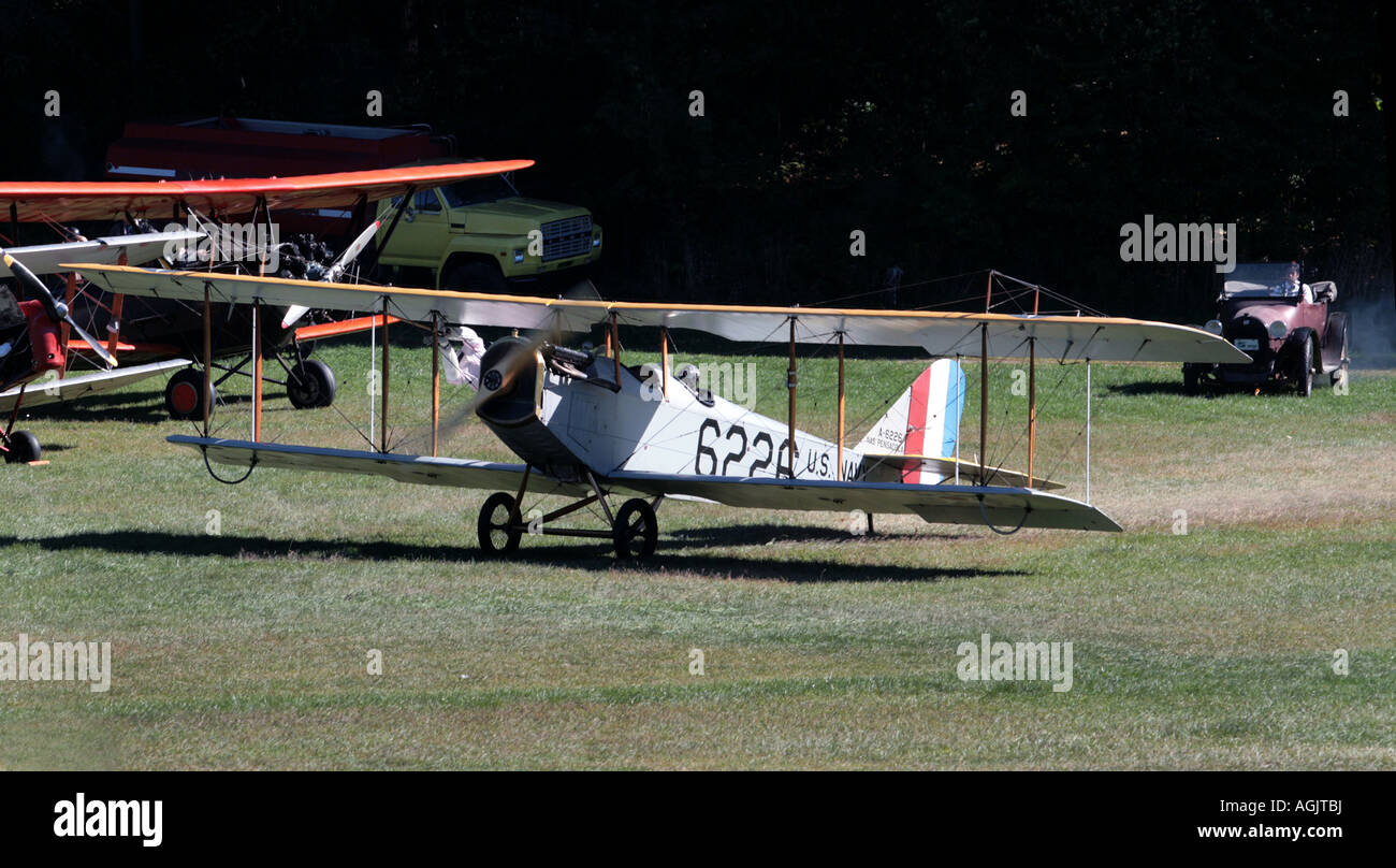 Curtiss jenny Banque de photographies et d’images à haute résolution ...