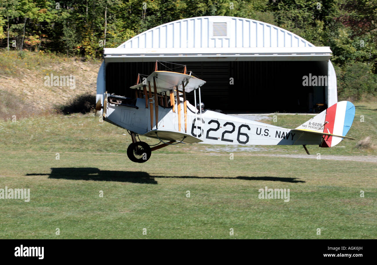 Curtiss jenny Banque de photographies et d’images à haute résolution ...