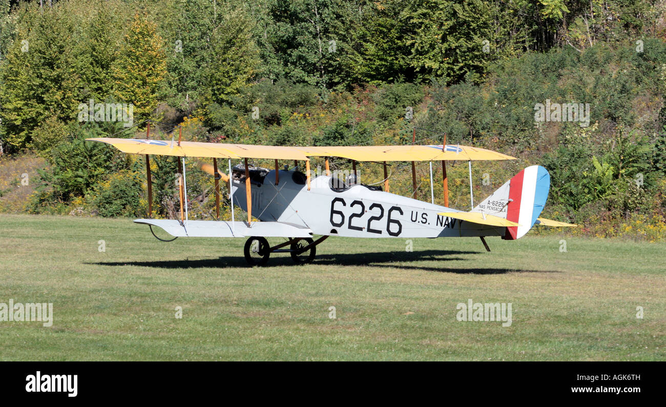 Curtiss jenny Banque de photographies et d’images à haute résolution ...