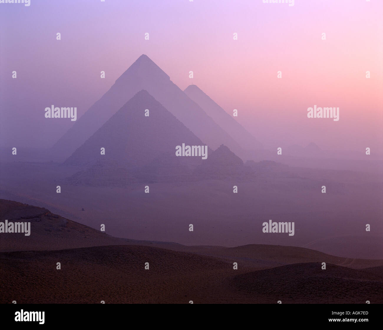 Pyramides de Gizeh Égypte dawn Banque D'Images