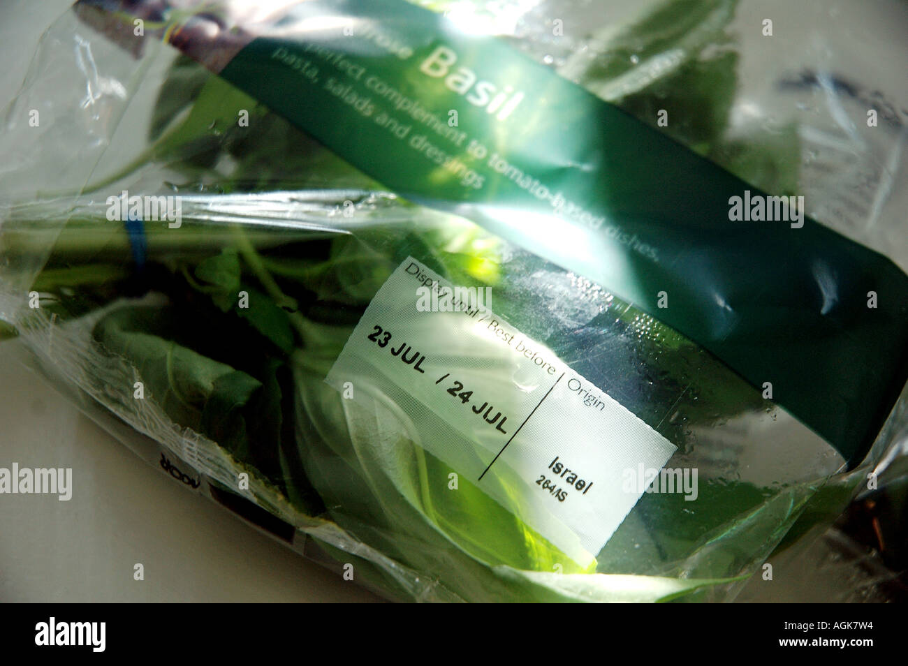 De basilic vendu en Israël Waitrose Banque D'Images