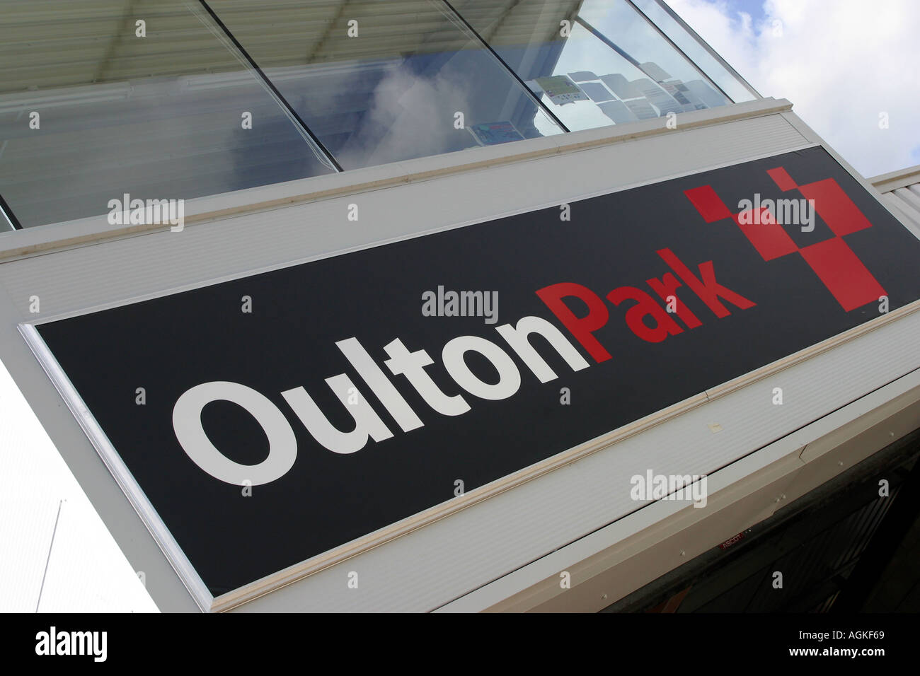 Panneau à l'Oulton Park célèbre circuit de course dans Cheshire Banque D'Images