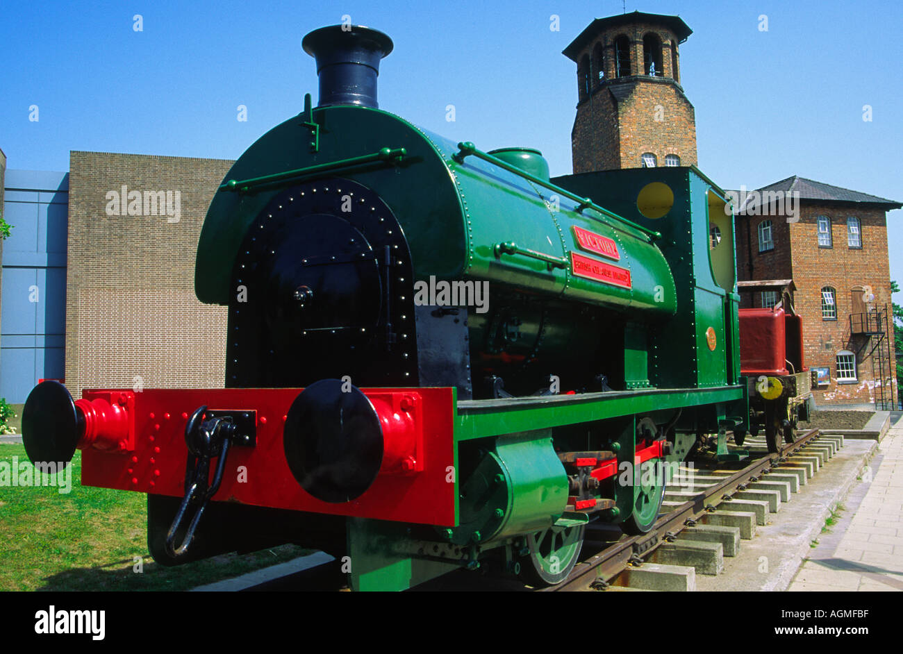 Machine à vapeur et les locomotives diesel au Musée Industriel Derby Angleterre Banque D'Images
