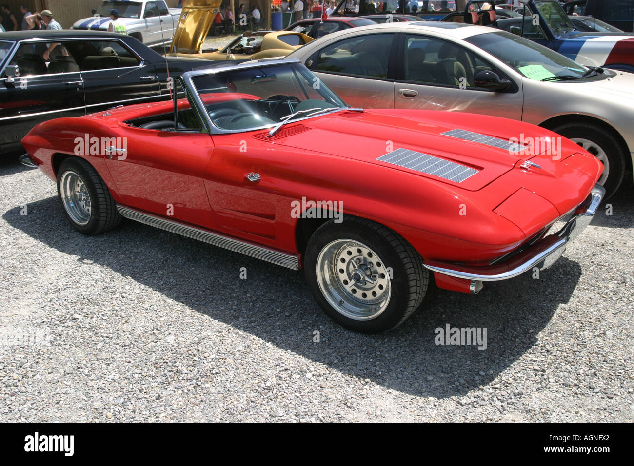 Chevrolet Corvette de 2e génération (1963 à 1967), Stingray corps, observés au cours d'une voiture nous réunion organisée par l'American Ea Banque D'Images