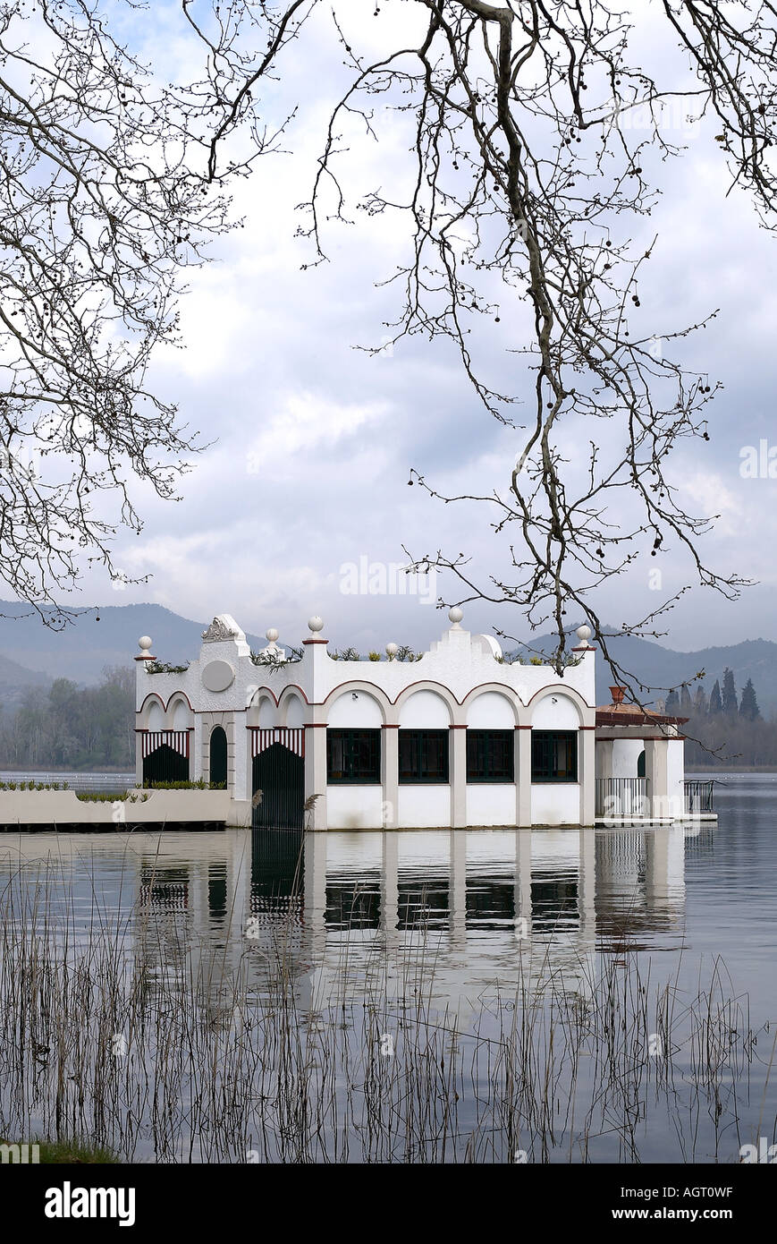 L'étang de Banyoles à EL PLA DE L'ESTANY DE LA PROVINCE DE GÉRONE CATALOGNE CATALOGNE ESPAGNE Banque D'Images