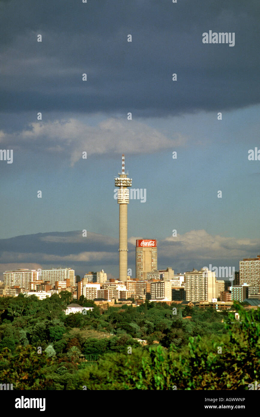 La fin de l'après-midi vue de l'horizon de Johannesburg en Afrique du Sud. Voir l'image AGWWKK aussi. Banque D'Images