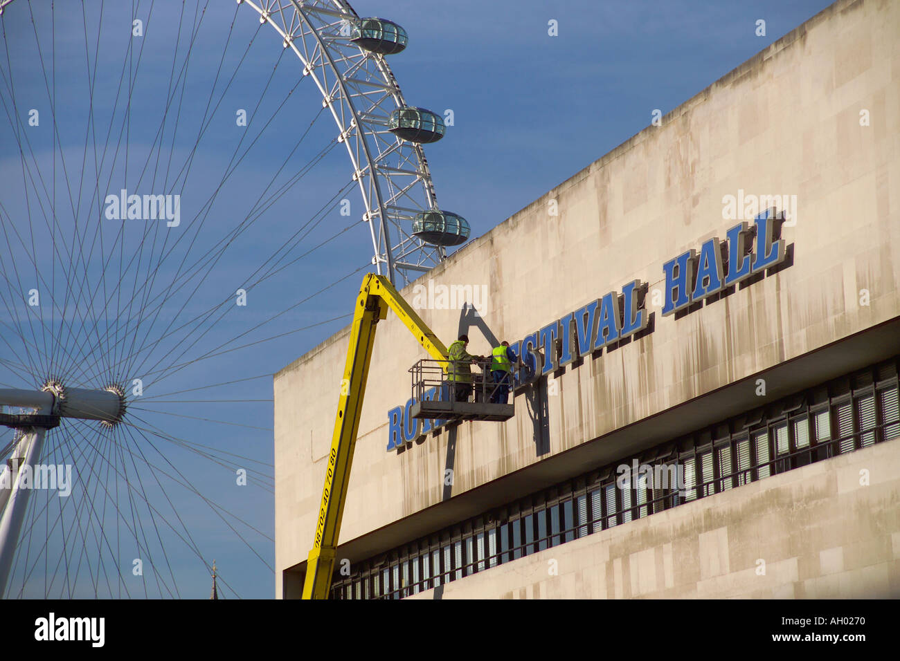 UK London Eye London Royal Festival Hall Banque D'Images