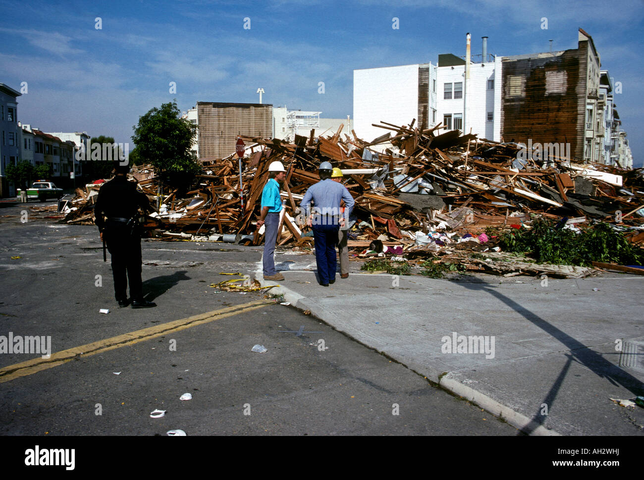 Octobre 17, 1989 tremblement de terre de Loma Prieta, dommages, tremblement de terre de Loma Prieta, Marina District, San Francisco, Californie, Etats-Unis, Amérique du Nord Banque D'Images