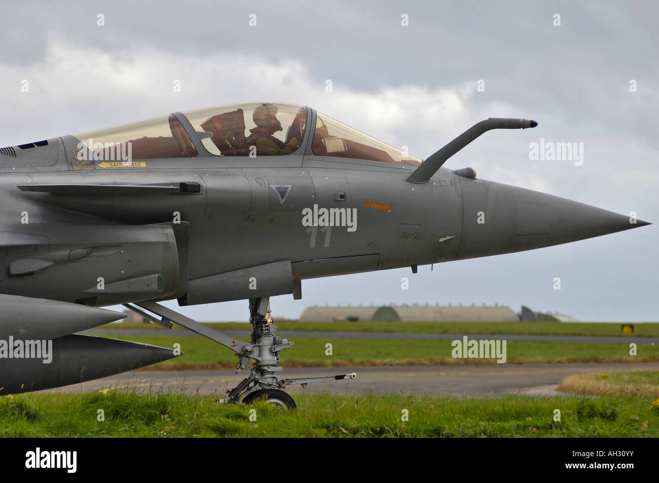 Le Dassault Rafale M est un bimoteur à aile delta multi-rôle extrêmement souple d'avions de chasse. 7087 XAV Banque D'Images