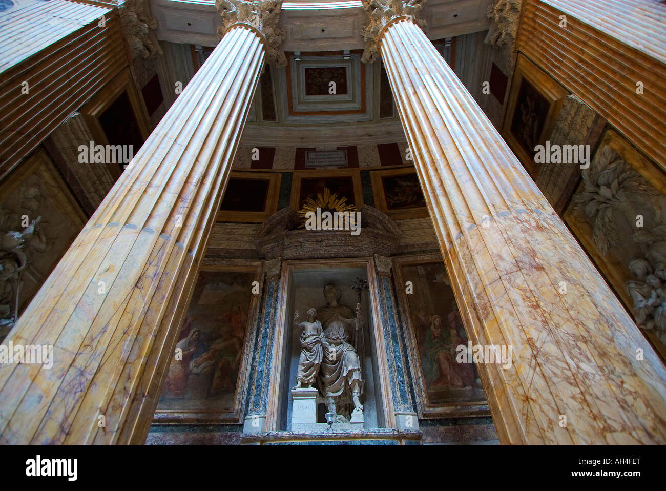 Rome Italie Le célèbre Panthéon Temple de tous les dieux Banque D'Images