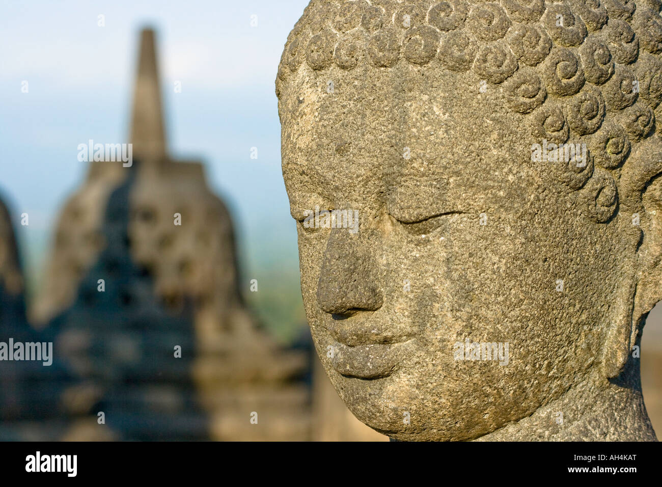 Statue de Bouddha en pierre Borobudur Indonésie Banque D'Images