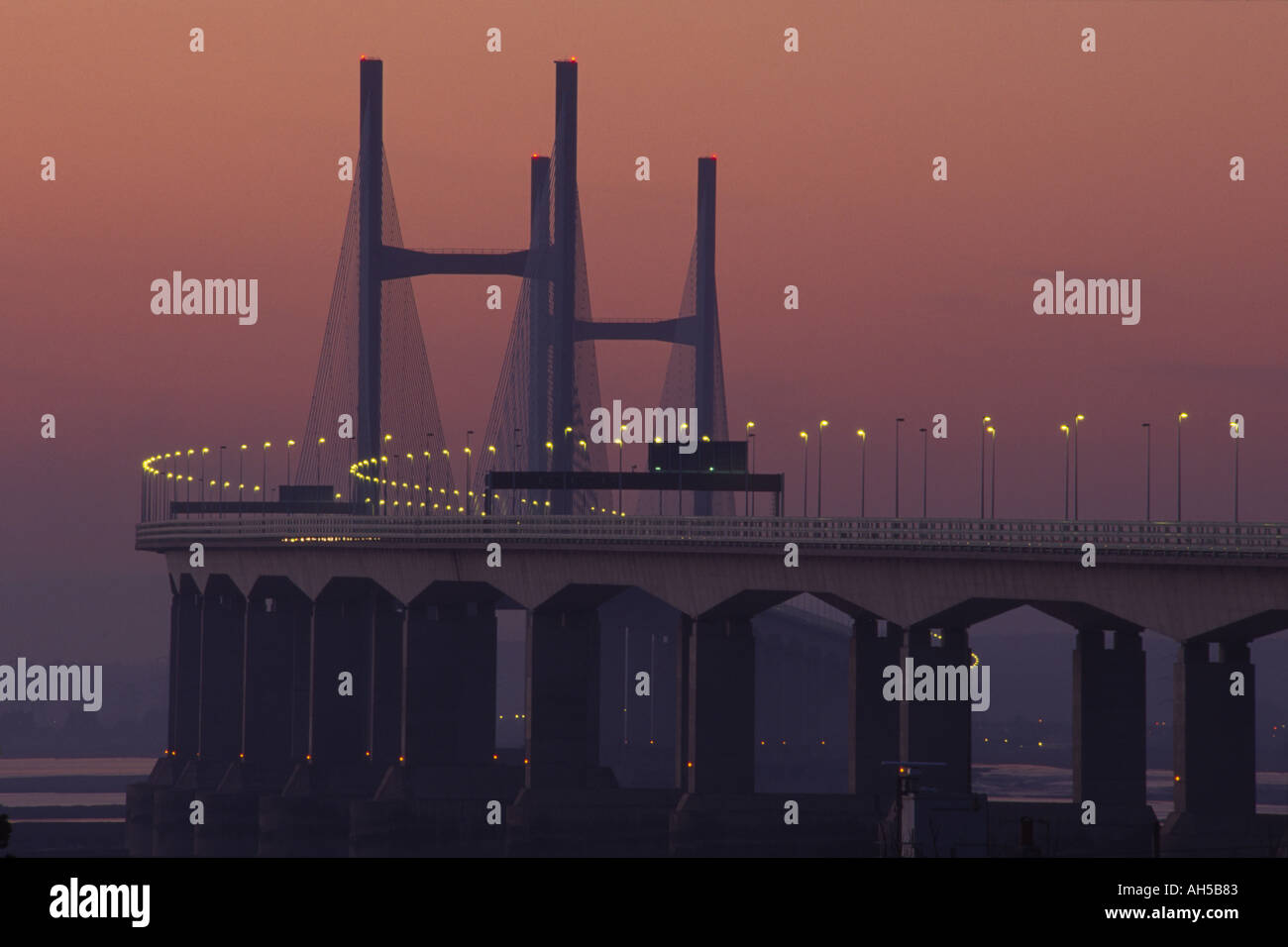 New Severn Bridge au coucher du soleil Avon Angleterre Banque D'Images
