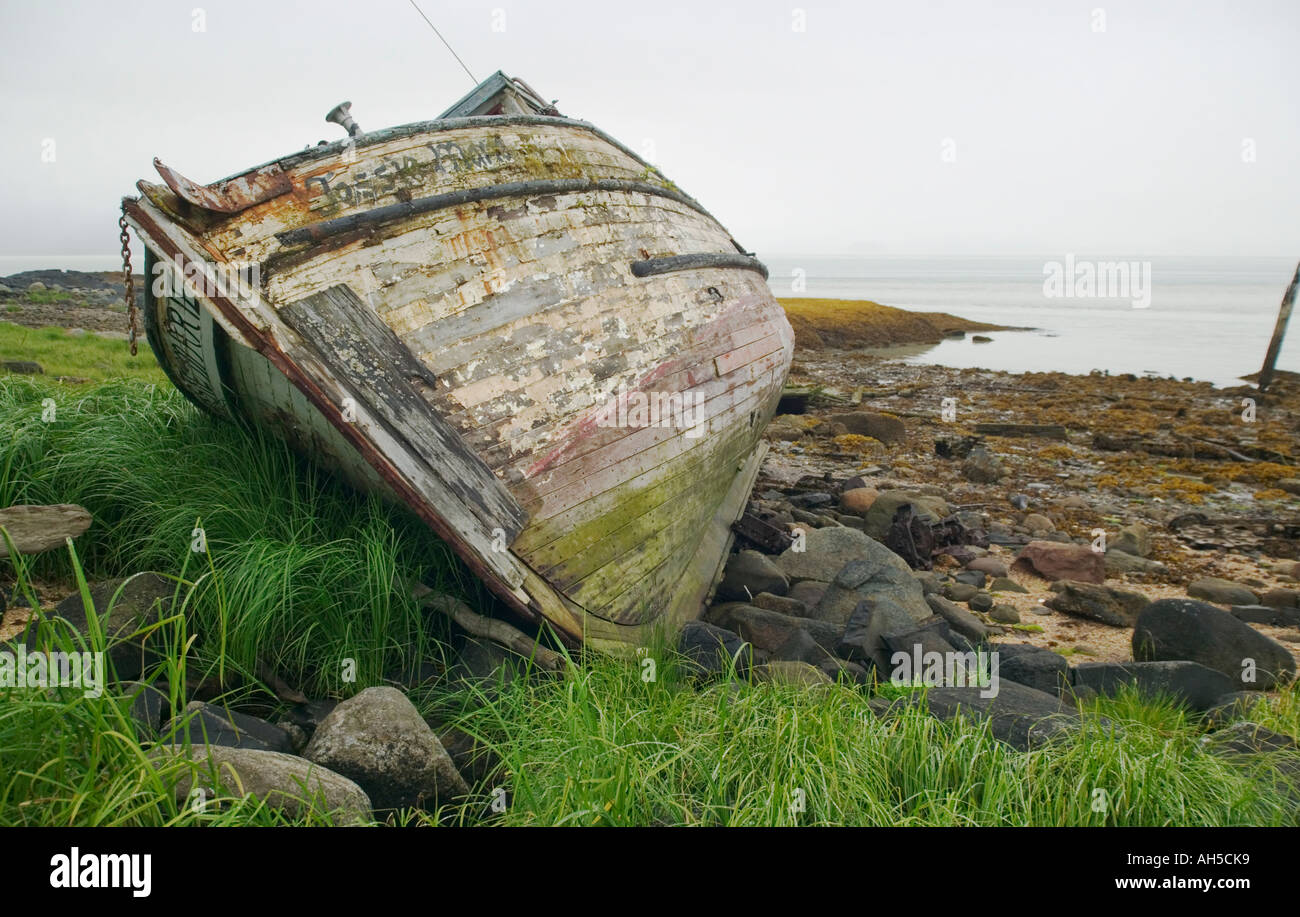 L'épave d'un bateau de pêche sud-est de l'Alaska USA Wrangell Banque D'Images