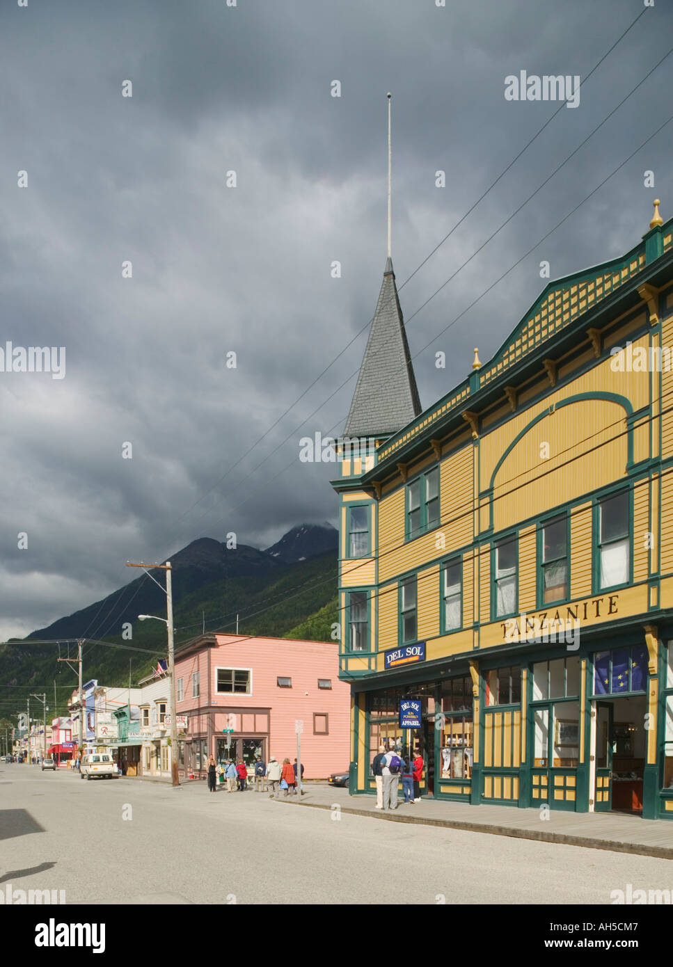 Boutiques sur Broadway St de la rue principale de Skagway en Alaska USA Banque D'Images