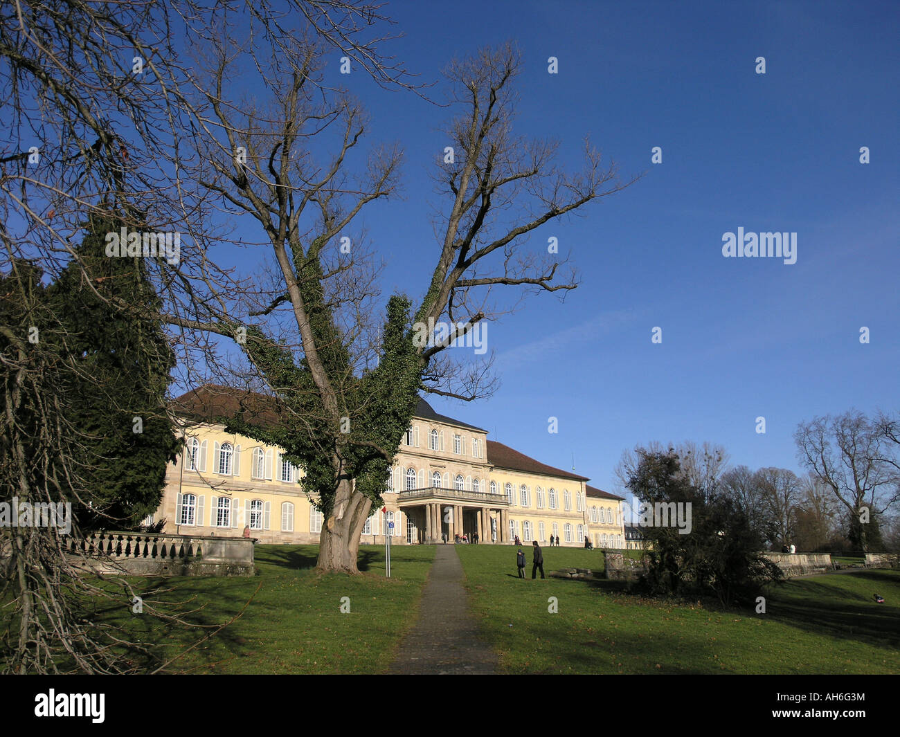 Schloss und zugleich Universität Hohenheim Stuttgart Deutschland Banque D'Images