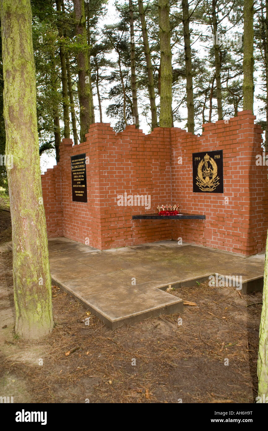 Mémorial à l'Accrington Pals qui sont morts dans la bataille de la Somme en 1916, dans l'ParkFrance Memorial Sheffield Banque D'Images