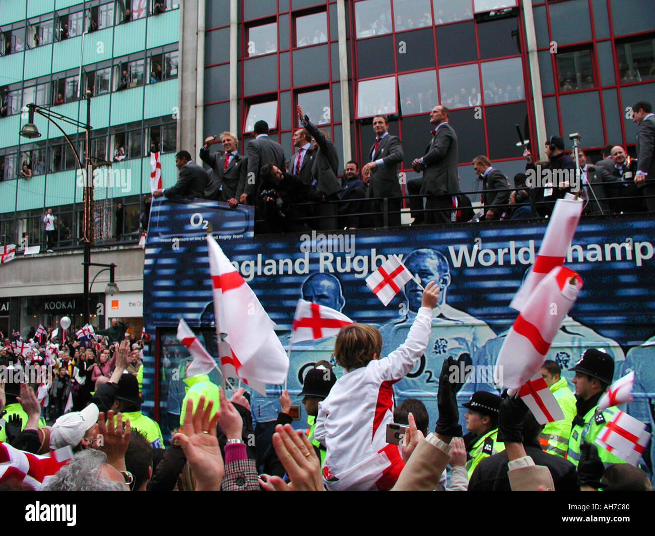 England Rugby World Champions 2003 Revue de la Victoire sur Sweet Chariot à travers le centre de Londres UK Banque D'Images