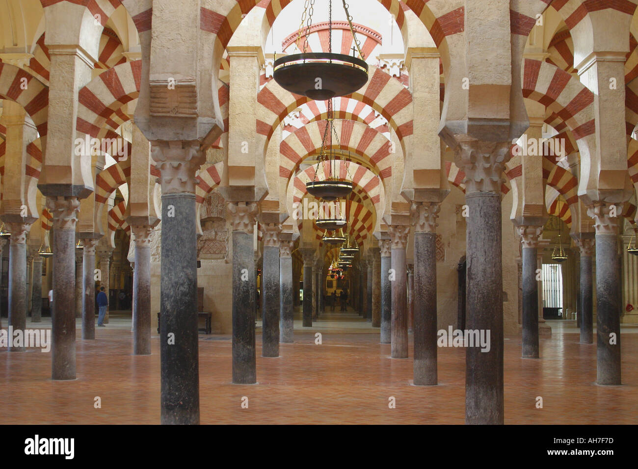 Cordoue, Espagne. L'intérieur de la Mezquita, la mosquée. Banque D'Images