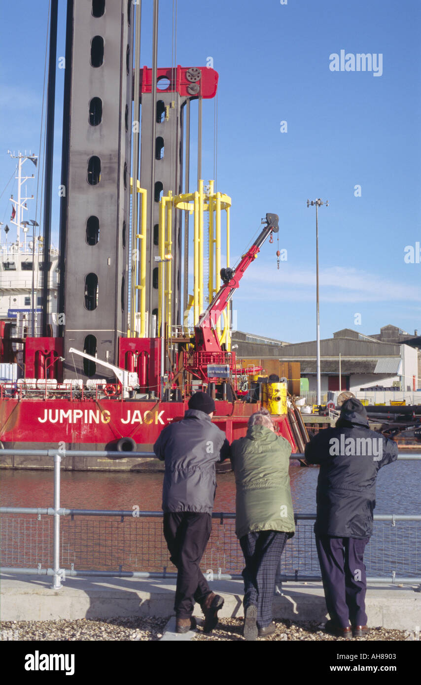 Jumping Jack marteau hydraulique maritime de Great Yarmouth sur la rivière yare East Anglia norfolk england uk Banque D'Images