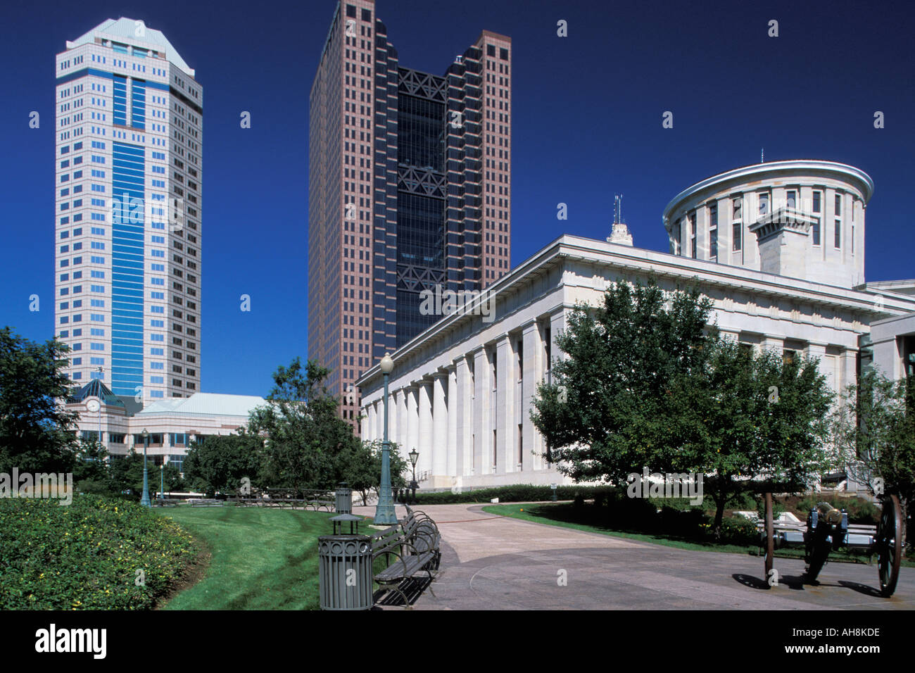 Columbus Ohio State Capitol Skyline avec Ohio Banque D'Images