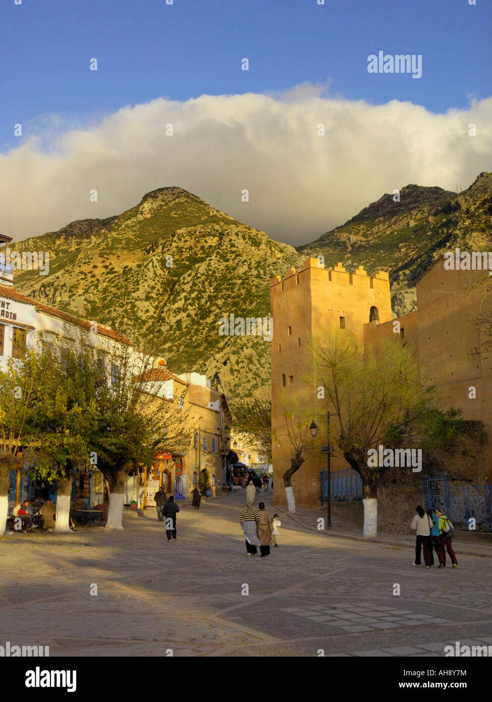 Kasbah à Uta el Hammam plaza Chefchaouen Maroc Afrique du Nord Banque D'Images