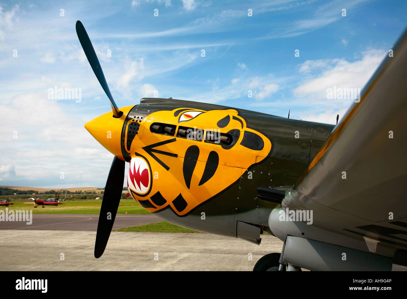 Curtiss P40 Kittyhawk exposé statique à l'aéroport de Shoreham, Sussex Banque D'Images