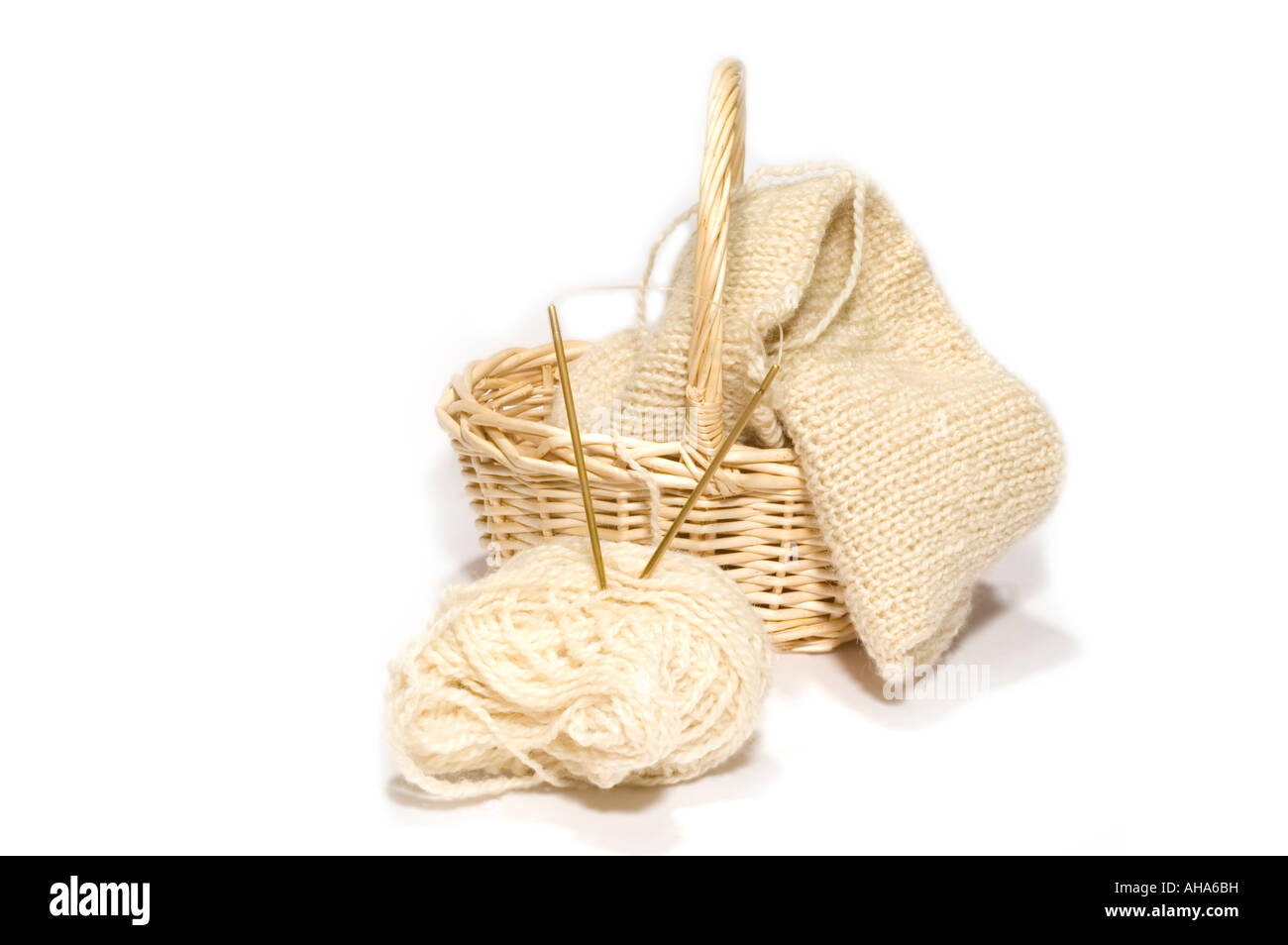 Objet série sur clew blanc panier aiguille à tricoter Banque D'Images