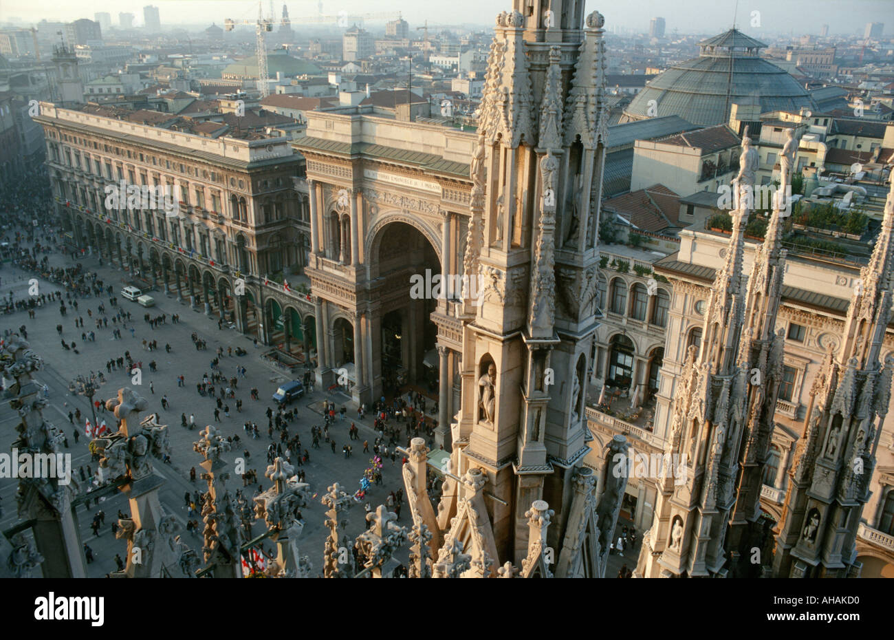 Italie Milan La Cathédrale Vue vers la galerie Vittorio Emmanuele II Victor Emmanuel Banque D'Images