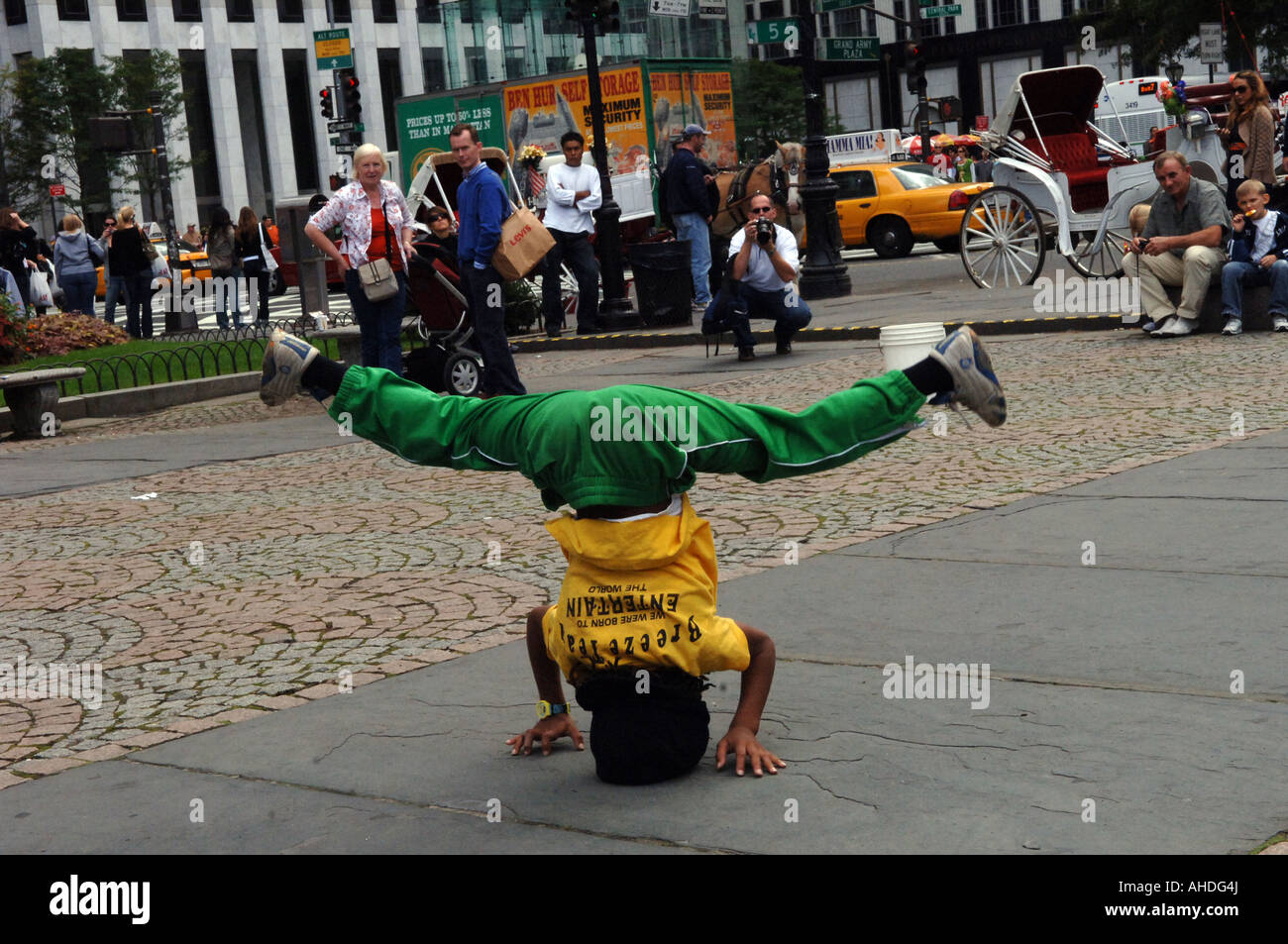 Les spectacles de danse en pause Grand Army Plaza à New York Banque D'Images