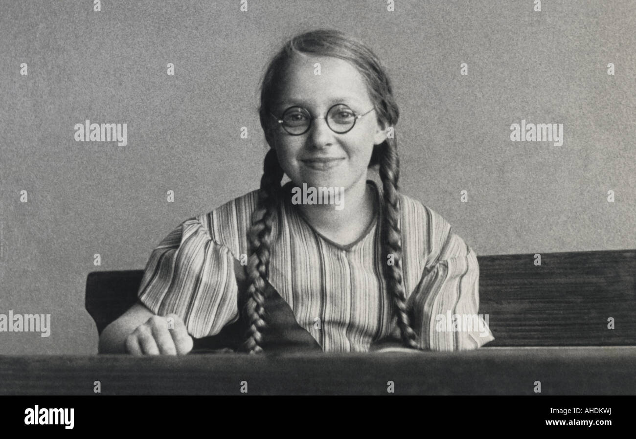 les gens, les enfants, les filles avec des lunettes, années 1930, années 30, xxe siècle, Banque D'Images