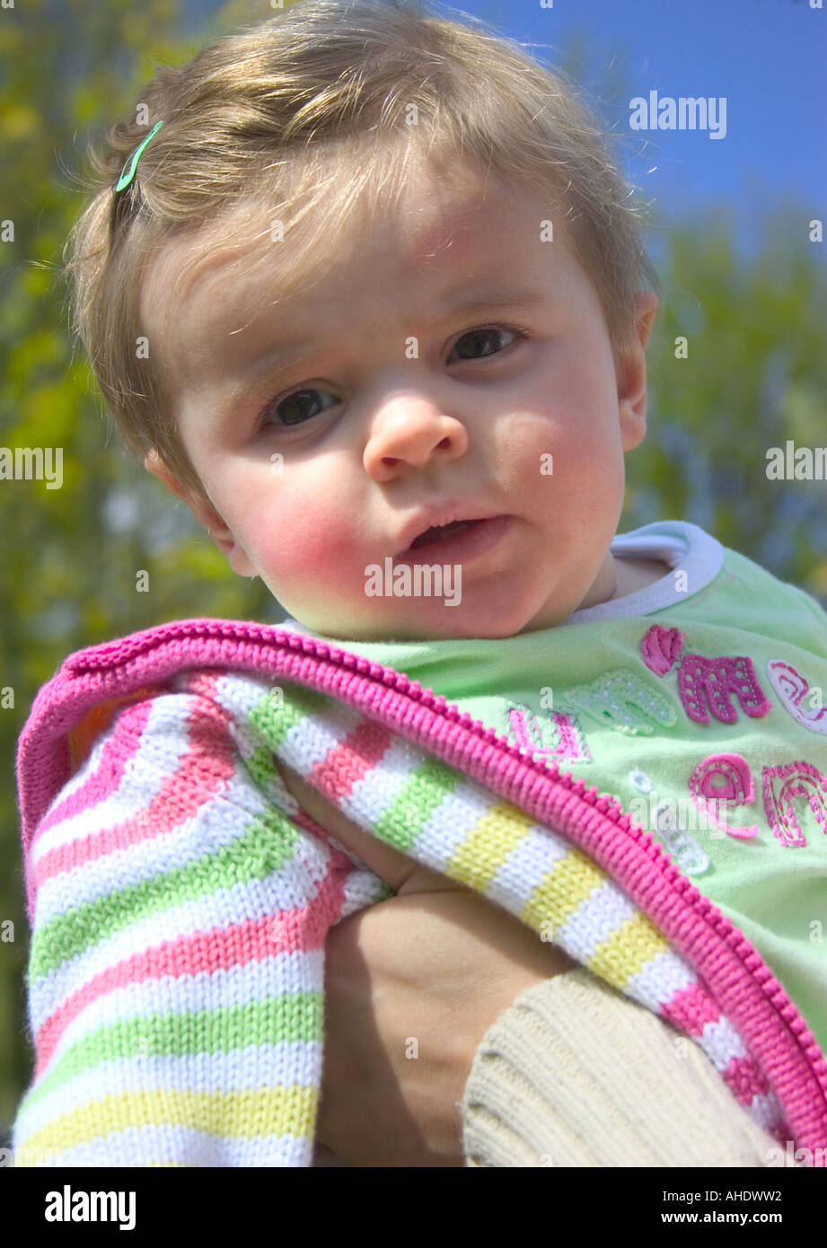 Bebe Fille 7 Mois Photo Stock Alamy Bebe Fille 7 Mois Photo Stock Alamy